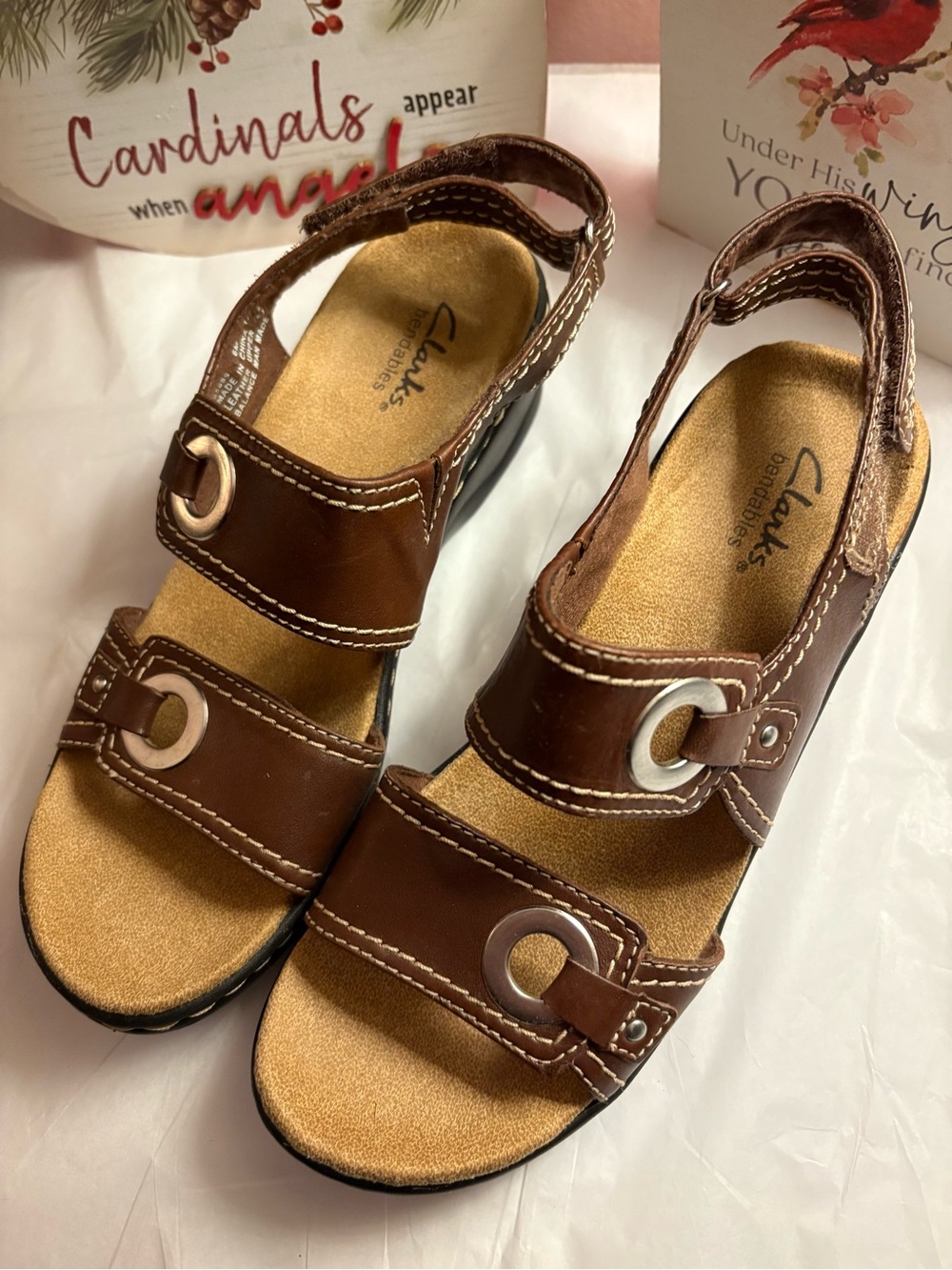 Clarks Brown Leather Slingback Sandals with Metal Ring Accents Suze 6